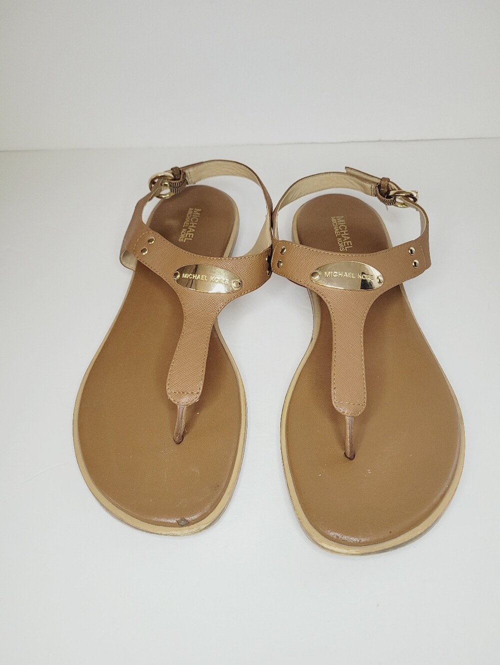 Michael Kors MK Plate Thong Sandals Size 9 M Brown Luggage Saffiano Leather Cute